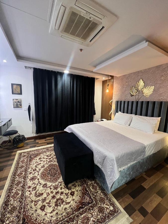Sunset Luxury Gold Crest Mall Residency 라호르 외부 사진