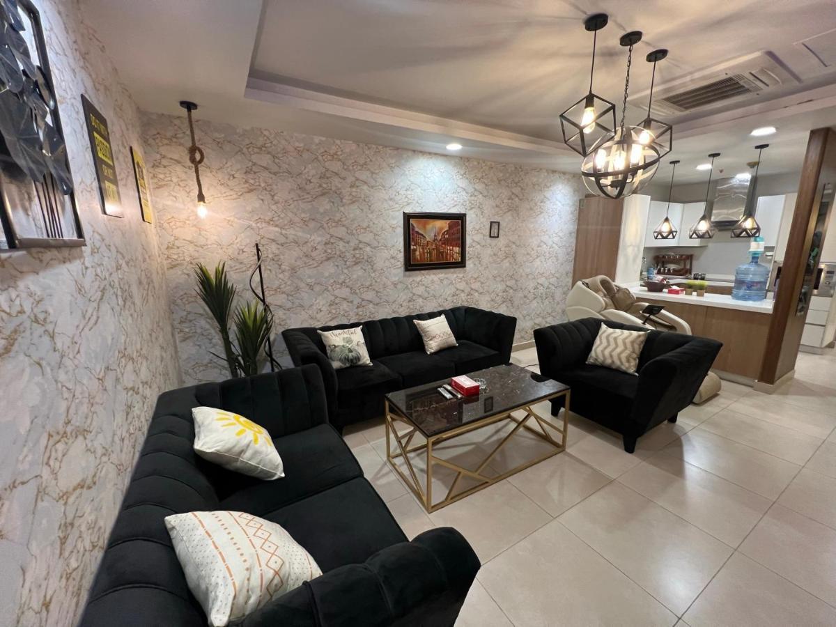 Sunset Luxury Gold Crest Mall Residency 라호르 외부 사진