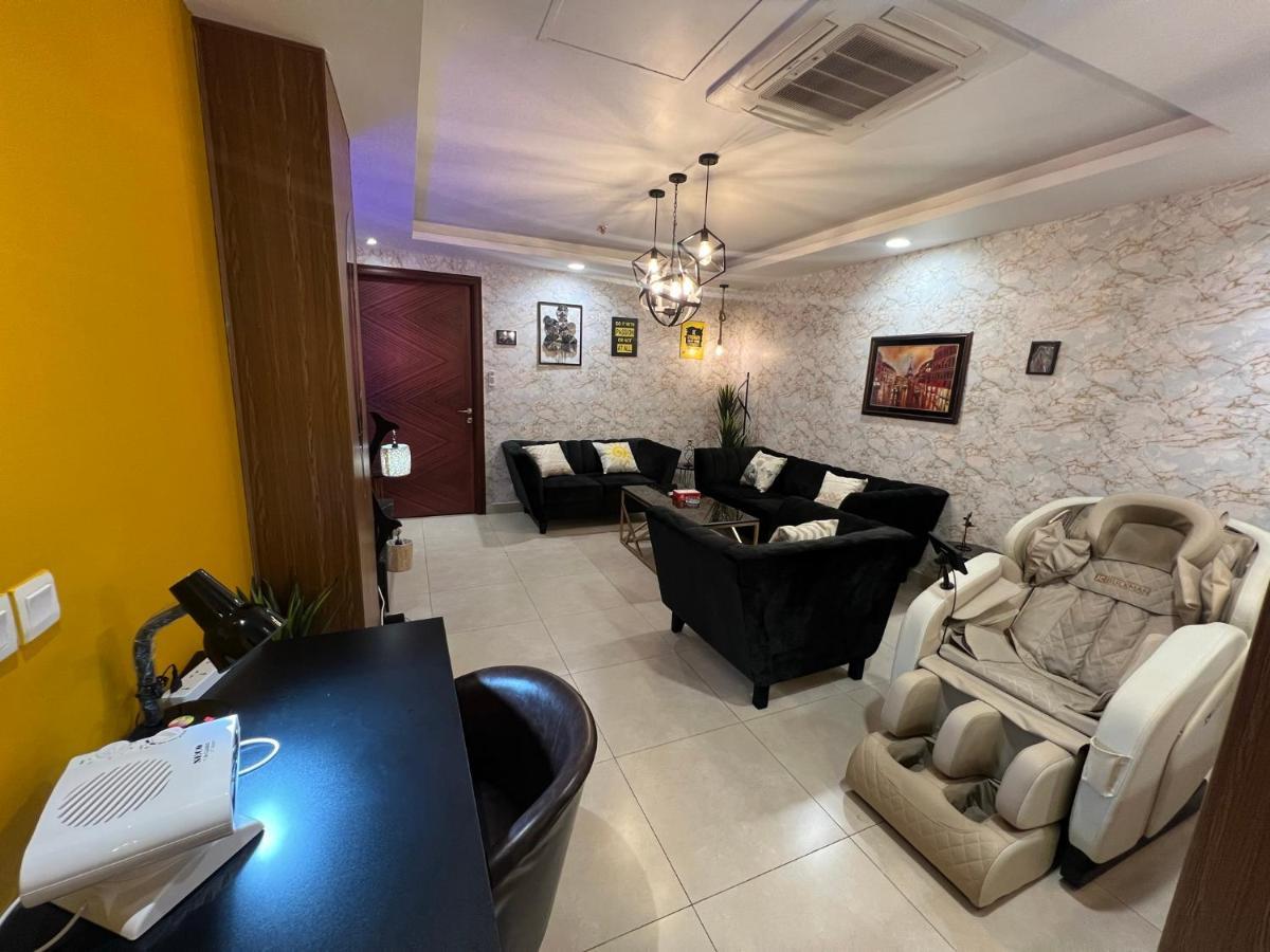 Sunset Luxury Gold Crest Mall Residency 라호르 외부 사진