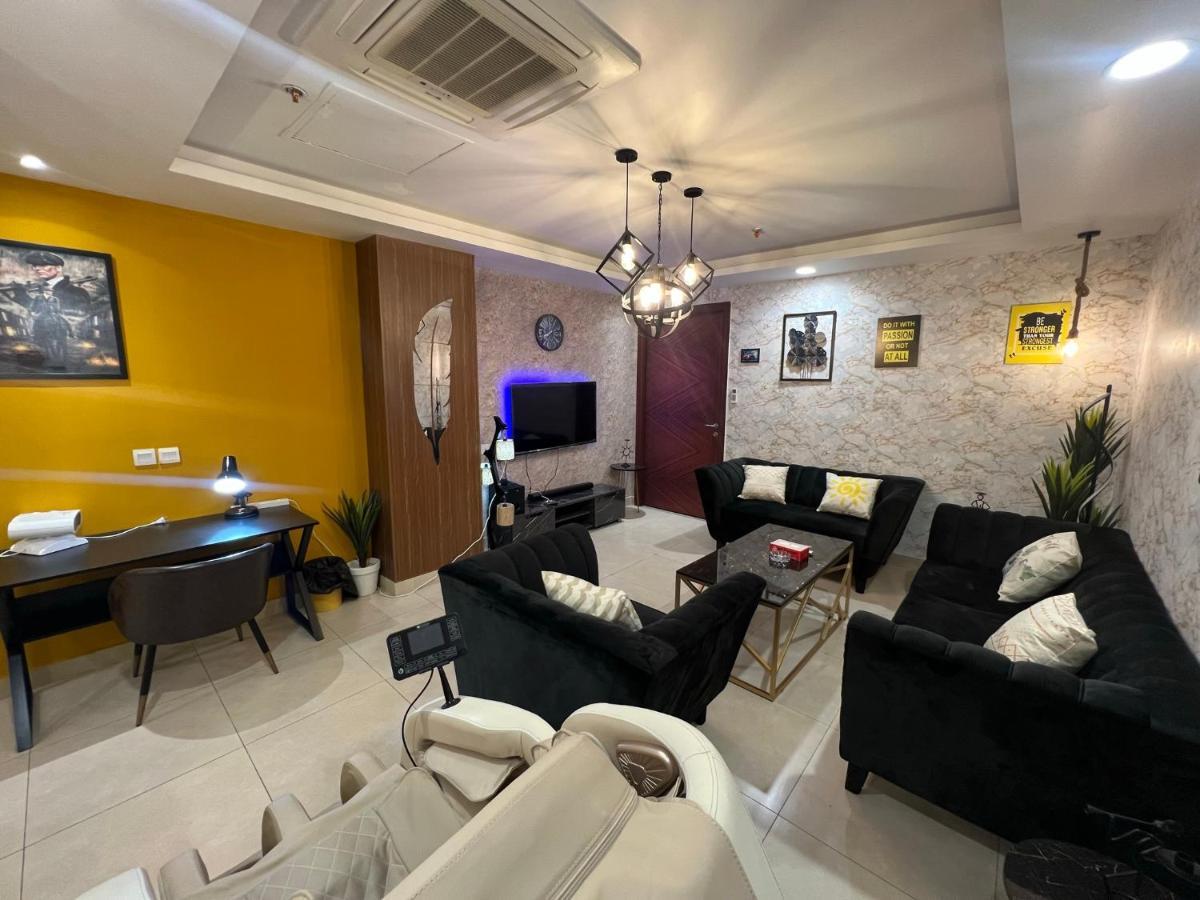 Sunset Luxury Gold Crest Mall Residency 라호르 외부 사진