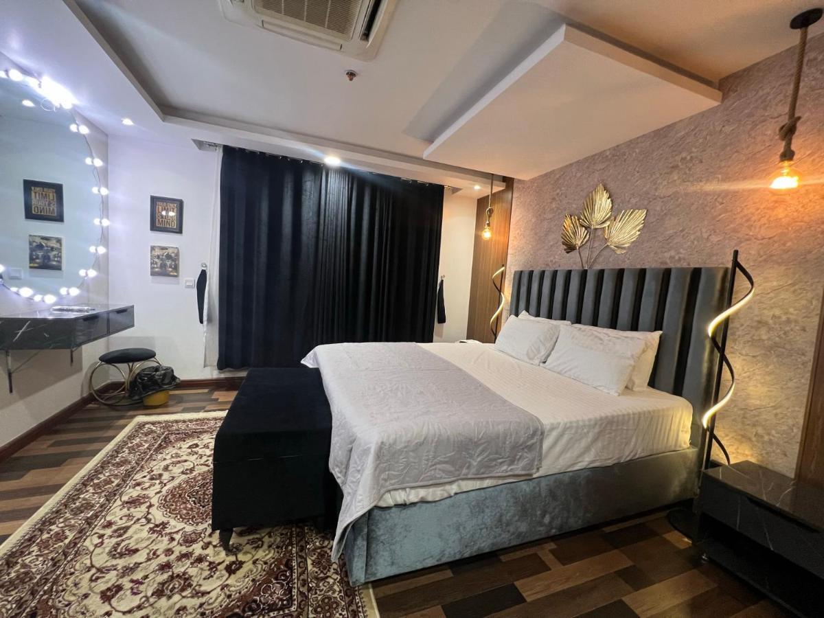 Sunset Luxury Gold Crest Mall Residency 라호르 외부 사진
